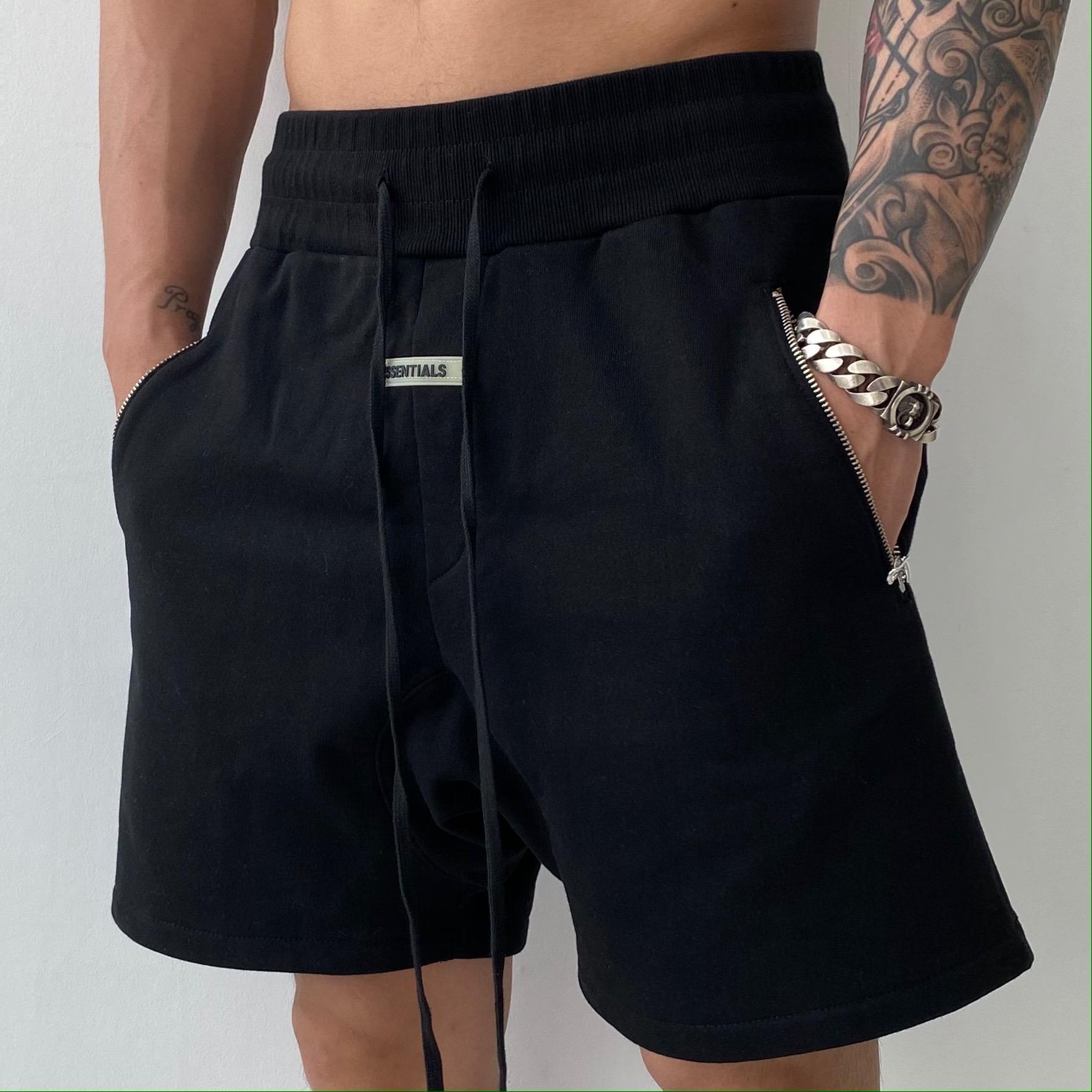 Fashion New Sports and Fitness Shorts for Men